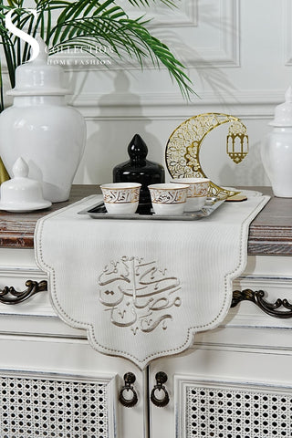 Mila Design Runner - Waterproof Fabric - Shine Silver Embroidered