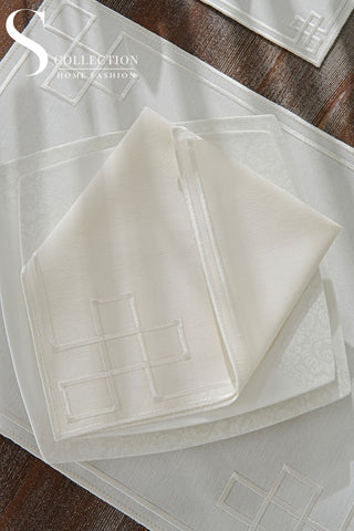 Classy Off White Design Placemat Set - Waterproof Fabric - 6 Persons - 24 Pcs. Full Set