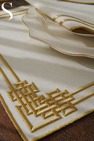 Pyramid Design Gold Placemat Set - Waterproof Fabric - 6 Persons - 24 Pcs. Full Set