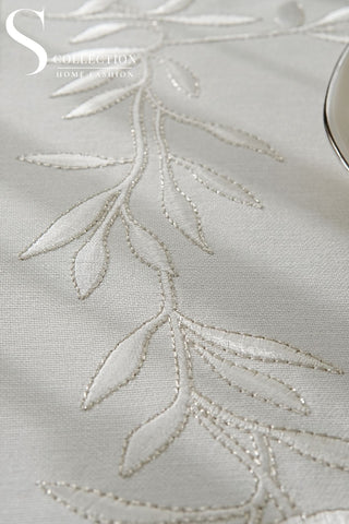 Flower Off White and Silver Design Placemat Set - Waterproof Fabric - 6 Persons - 24 Pcs. Full Set